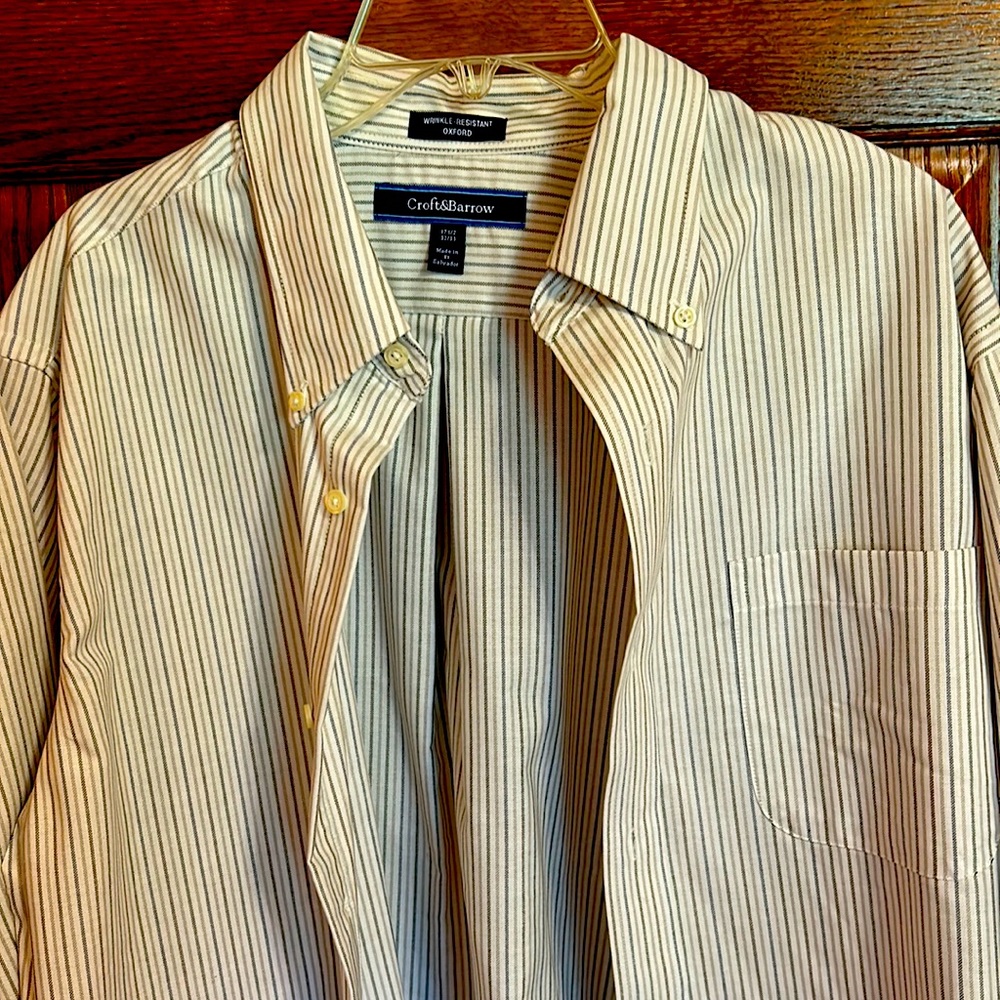 Croft &Burrow men’s dress shirt, wrinkle resistant oxford 17.5,32/33